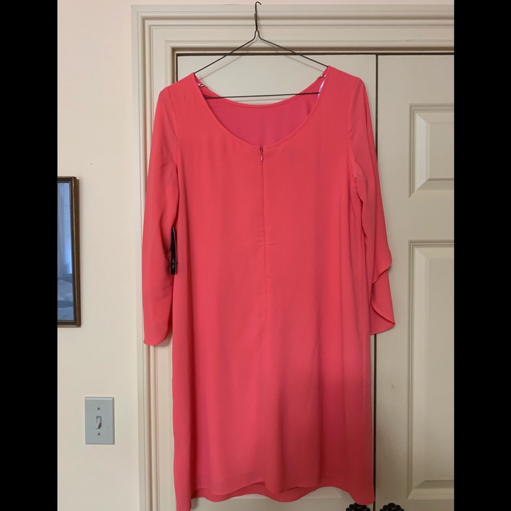 Dress - Picture 2 of 3